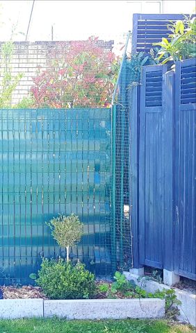 Jardin et fenêtre sécurisés