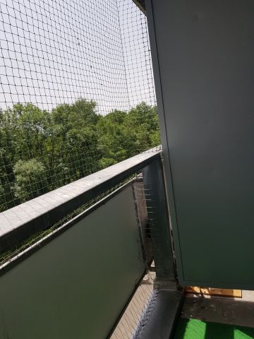 Balcon avec toile solaire
