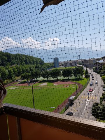 Balcon avec toile solaire