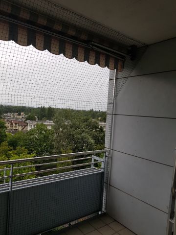 Balcon avec toile solaire