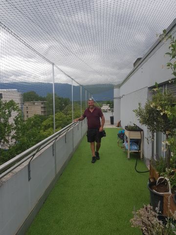 Balcon avec toile solaire