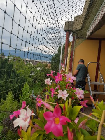 Balcon avec toile solaire