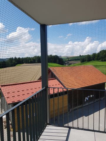Balcon avec toile solaire