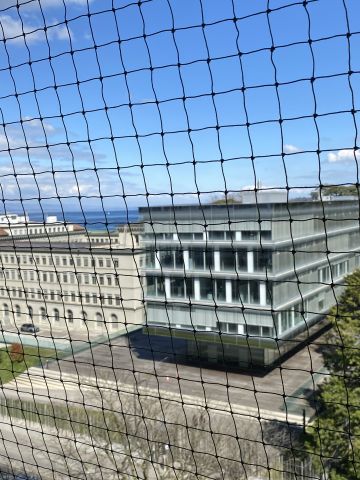 Balcon avec toile solaire