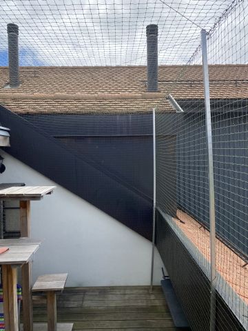 Balcon avec toile solaire