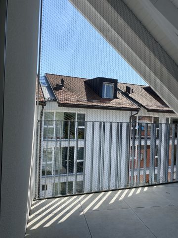 Balcon avec toile solaire
