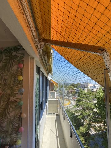 Balcon avec couverture