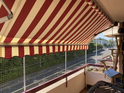 Balcon avec couverture
