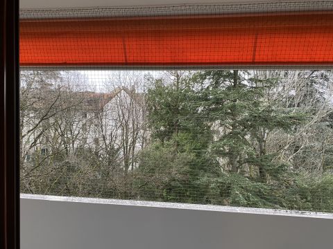 Balcon encastré avec toile solaire