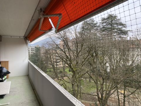 Balcon encastré avec toile solaire