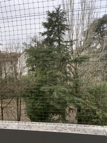 Balcon encastré avec toile solaire