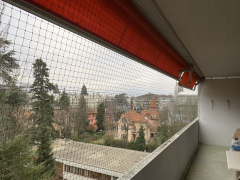 Balcon encastré avec toile solaire