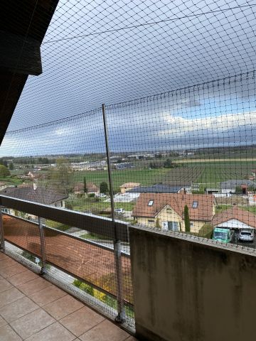 Balcon avec couverture