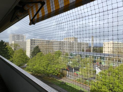 Balcon encastré avec toile solaire