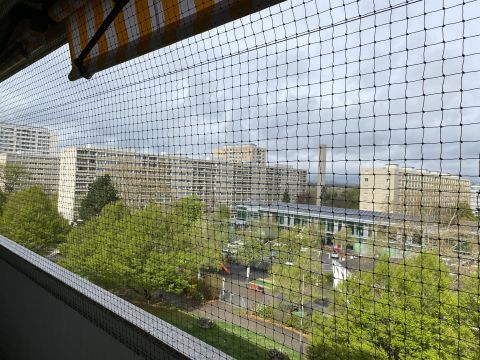 Balcon encastré avec toile solaire