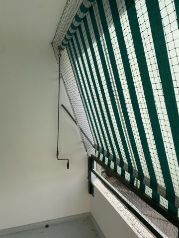 Balcon encastré avec toile solaire