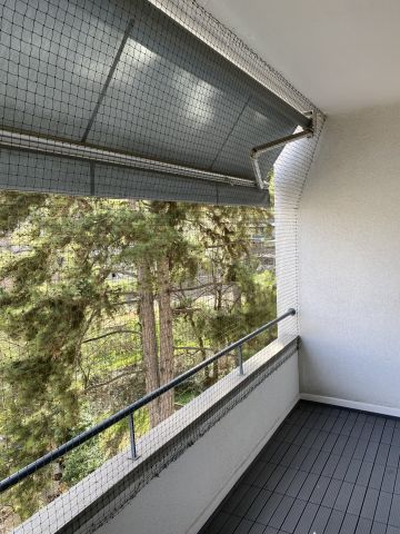 Balcon avec couverture