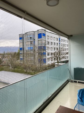 Balcon encastré toile solaire