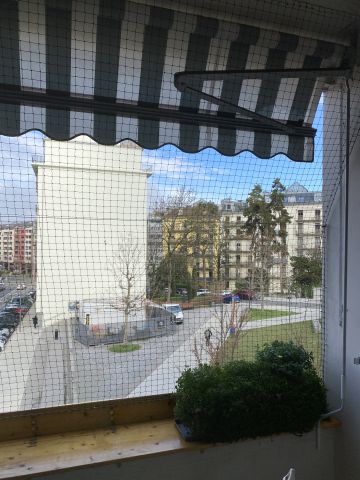 Balcon avec rebord large