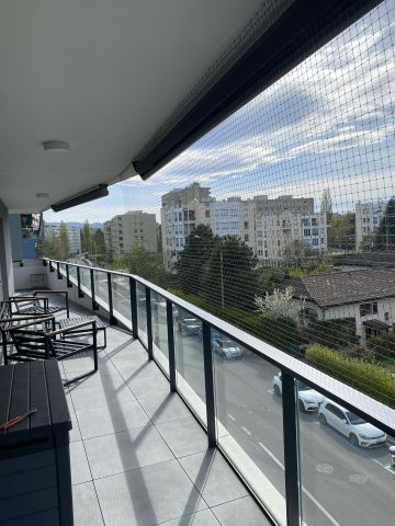 Balcon XL immeuble moderne