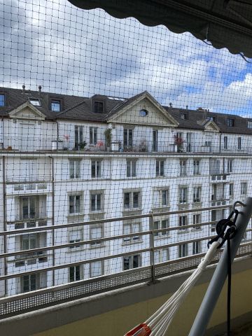 Balcon encastré avec toile solaire