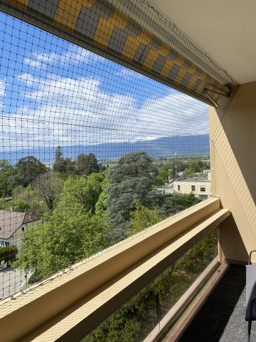 Balcon encastré avec toile solaire
