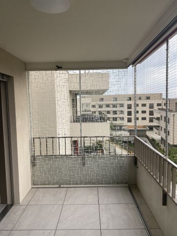 Balcon moderne sans percer