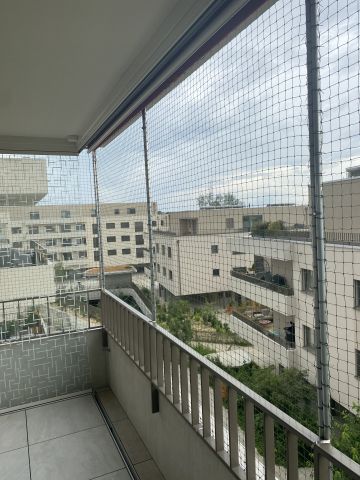 Balcon moderne sans percer
