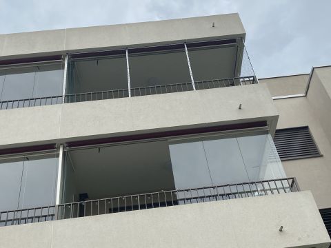Balcon moderne sans percer