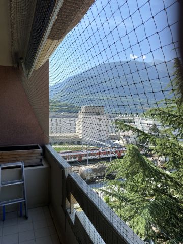 Balcon encastré avec toile solaire