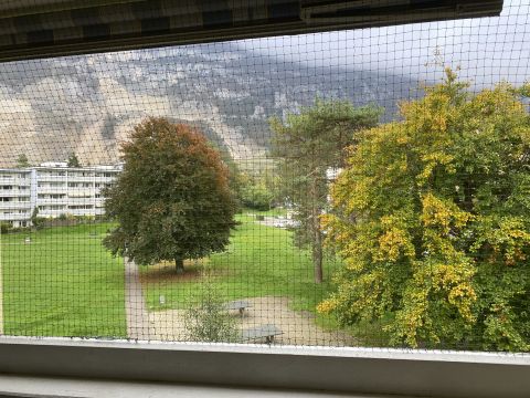 Balcon encastré avec toile solaire