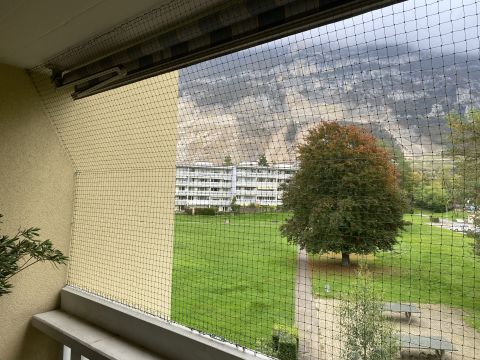 Balcon encastré avec toile solaire