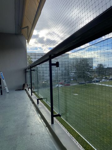 Balcon encastré avec toile solaire