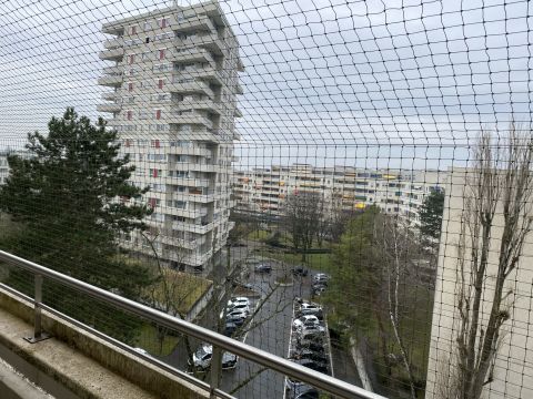 Balcon avec couverture