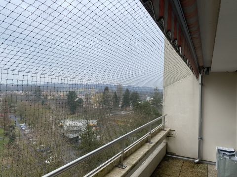 Balcon avec couverture