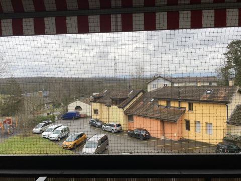 Balcon avec toile solaire