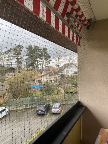 Balcon avec toile solaire