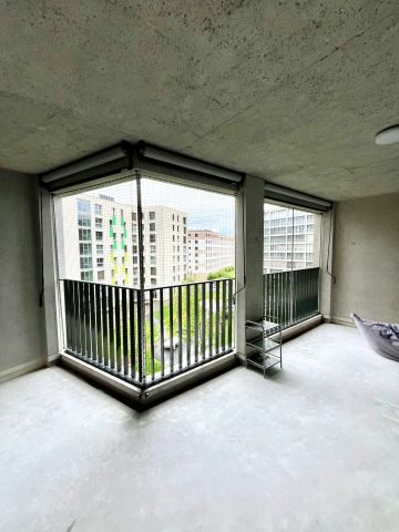 Balcon moderne sans percer