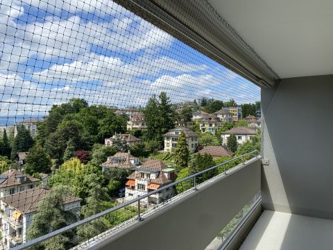 Balcon avec toile solaire