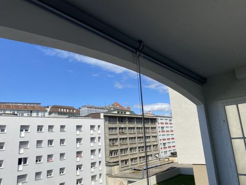Balcon encastré avec toile solaire