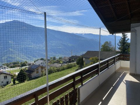 Balcon avec couverture