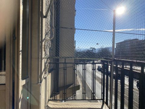 Balcon avec toile solaire spéciale