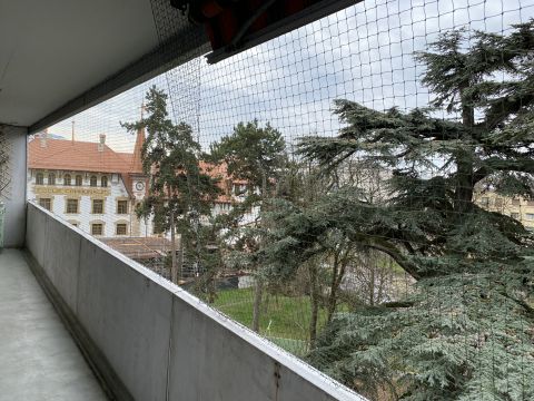 Balcon avec store