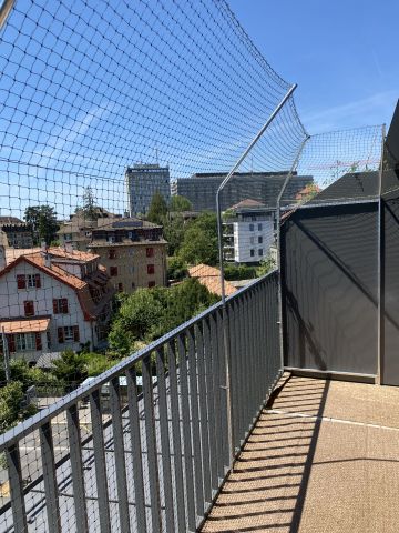 Balcon profils coudés, sans percer