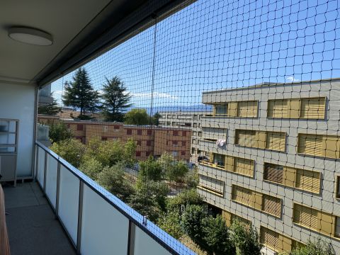 Balcon avec store