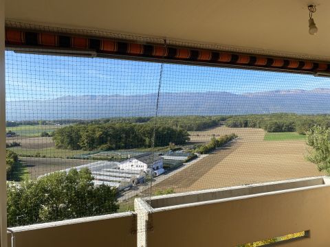 Balcon avec toile solaire