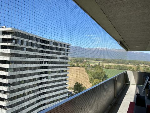 Balcon avec toile solaire