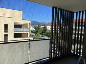 Installation hybride: percement de trous uniquement sur les éléments en béton