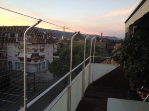 cat safety net balcony coppet.jpg